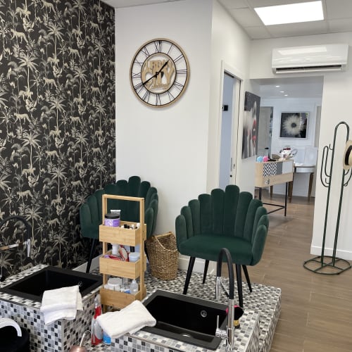 Nail Corner - Sourcils & cils Noisy-le-Grand - Nail Corner - Photo Galerie - OneBooking