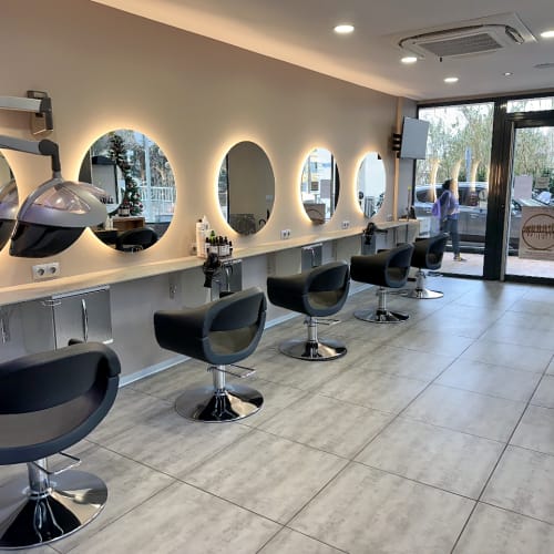 Essentiel Coiffure - Coiffure Hyères - Essentiel Coiffure - Photo Galerie - OneBooking