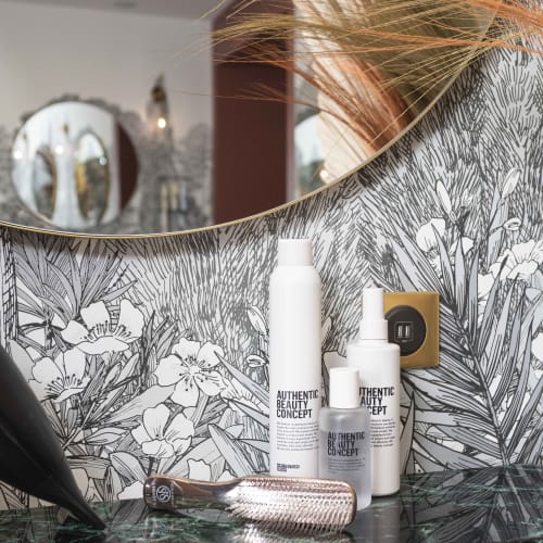 Charly Maitre - Coiffure Tassin-la-Demi-Lune - Charly Maitre - Photo Galerie - OneBooking