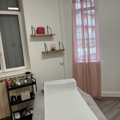 NAUGHTY GIRL - Institut de beauté Clermont-Ferrand - NAUGHTY GIRL - Photo Galerie - OneBooking