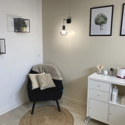 Lloren’s Esthetique - Onglerie Le Mans - Lloren’s Esthetique - Photo Galerie - OneBooking
