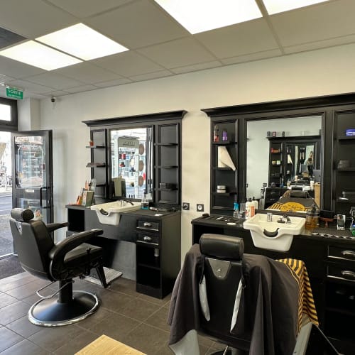 L’Artiste Coiffeur (Barber shop) - Coiffure Angers - L’Artiste Coiffeur (Barber shop) - Photo Galerie - OneBooking