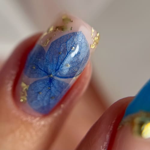 L’atelier de Carina - Onglerie Casseneuil - L’atelier de Carina - Photo Galerie - OneBooking