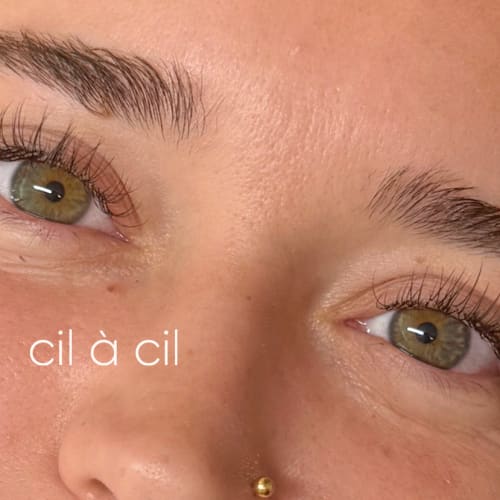 L'Atelier 99 - Sourcils & cils Martigues - L'Atelier 99 - Photo Galerie - OneBooking