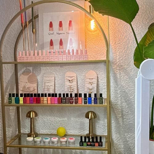 Tsara ongle - Cournon - Onglerie Clermont-Ferrand - Tsara ongle - Cournon - Photo Galerie - OneBooking
