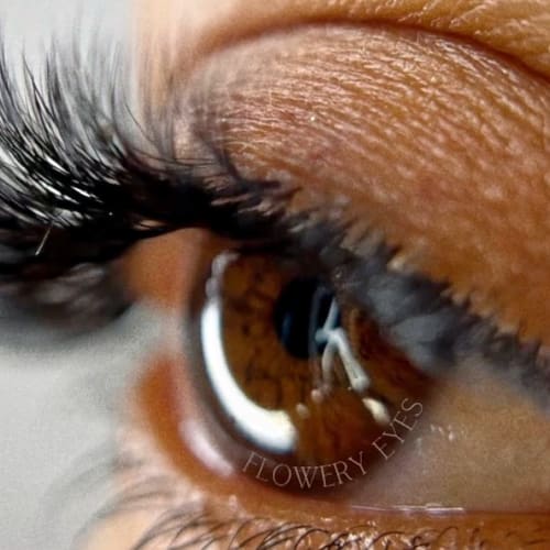 FLOWERY EYES - Experte en beauté du regard - Institut de beauté Bordeaux - FLOWERY EYES - Experte en beauté du regard - Photo Galerie - OneBooking