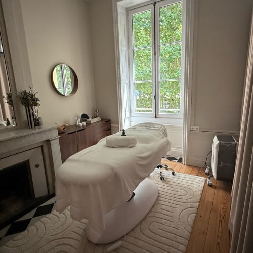 Villa Quinconces - Centre dermo-esthétique, Soins Anti-age & Silhouette - Massage Bordeaux - Villa Quinconces - Centre dermo-esthétique, Soins Anti-age & Silhouette - Photo Galerie - OneBooking