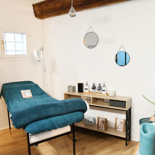 Chloé L’Atelier Beauté - Onglerie Tassin-la-Demi-Lune - Chloé L’Atelier Beauté - Photo Galerie - OneBooking