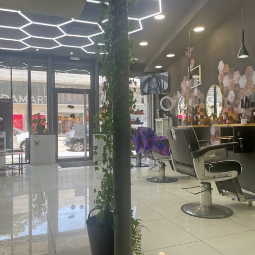 Sacré Coeur - Barbershop Constantine - Coiffure Saint-Étienne - Sacré Coeur - Barbershop Constantine - Photo Galerie - OneBooking
