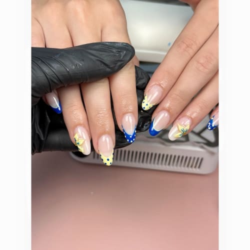 100% NAILS (chez JP Coiffure) - Onglerie Mérignac - 100% NAILS (chez JP Coiffure) - Photo Galerie - OneBooking