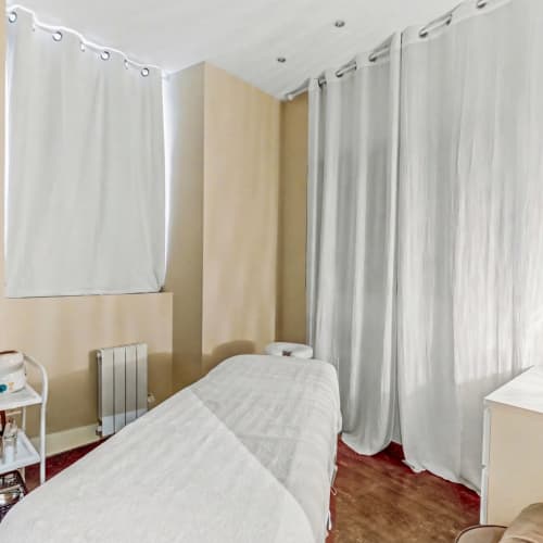 Mademoiselle Relax  Pharaon - Salin - Onglerie Toulouse - Mademoiselle Relax  Pharaon - Salin - Photo Galerie - OneBooking