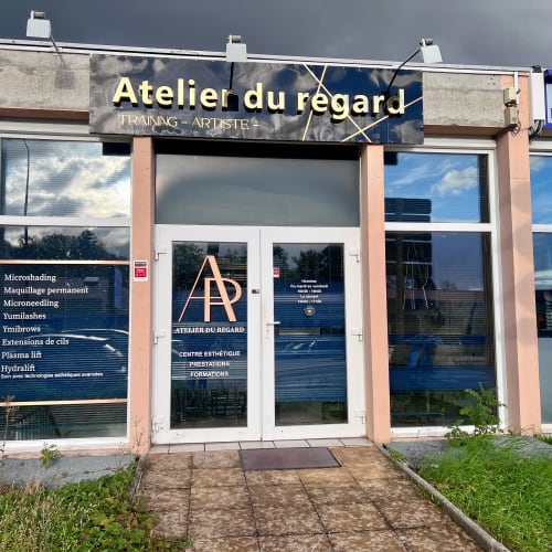 Atelier du regard - Onglerie Besançon - Atelier du regard - Photo Galerie - OneBooking