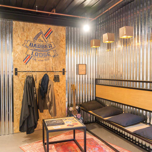 The Barber Lodge - AVEC rue du Breil - Barbier Rennes - The Barber Lodge - AVEC rue du Breil - Photo Galerie - OneBooking