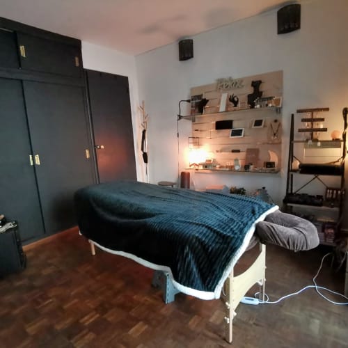 Le monde de Flo - Énergéticienne & Masseuse - Sourcils & cils Hyères - Le monde de Flo - Énergéticienne & Masseuse - Photo Galerie - OneBooking