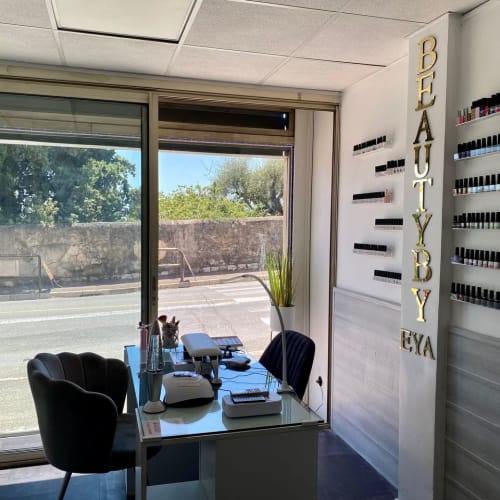 Beauty Bar By Eya - Sourcils & cils Grasse - Beauty Bar By Eya - Photo Galerie - OneBooking