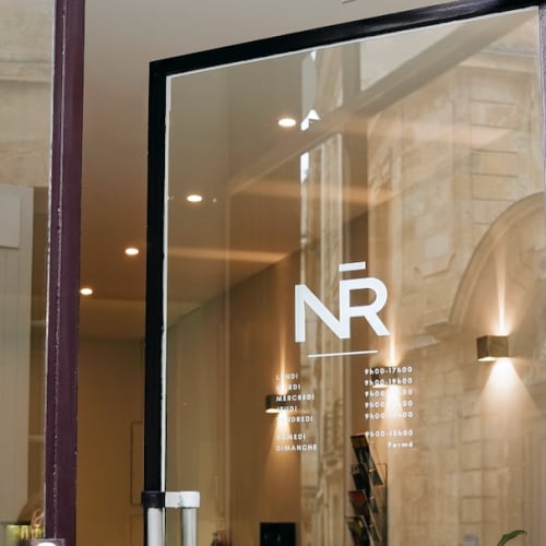 NUŌR - Manucure Russe - Beauté des pieds - Institut de beauté Bordeaux - NUŌR - Manucure Russe - Beauté des pieds - Photo Galerie - OneBooking