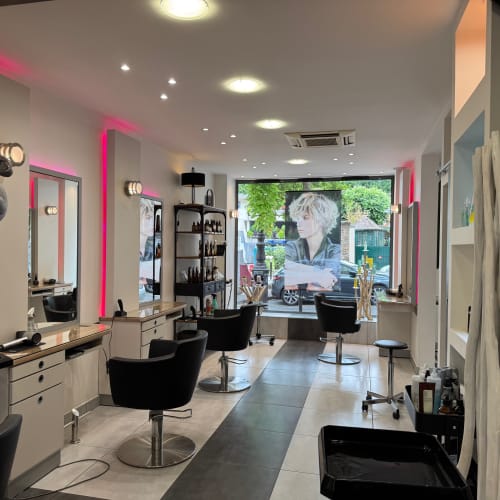 VOGUE COIFFURE - Coiffure Melun - VOGUE COIFFURE - Photo Galerie - OneBooking