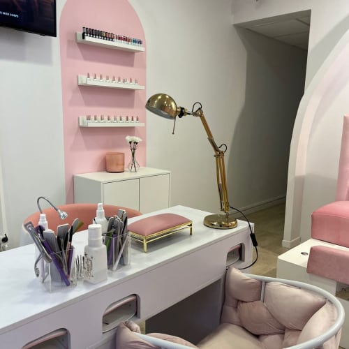 beauty wood - Onglerie Reims - beauty wood - Photo Galerie - OneBooking
