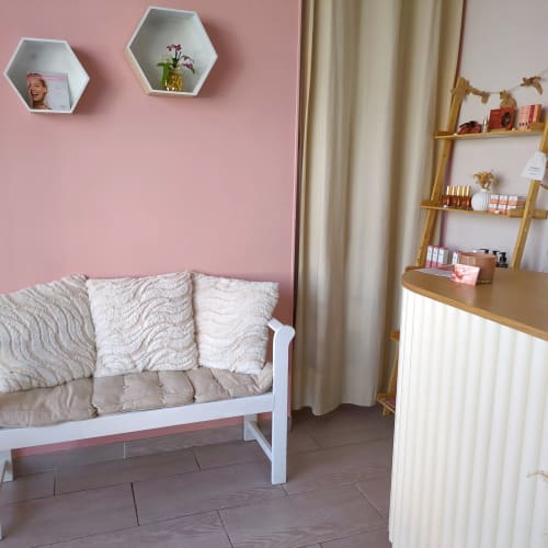 Aux Petits Soins d'Alex - Onglerie Frontignan - Aux Petits Soins d'Alex - Photo Galerie - OneBooking