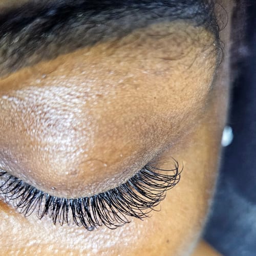 Beewomanly Brow & Lashes - Institut de beauté Lyon - Beewomanly Brow & Lashes - Photo Galerie - OneBooking