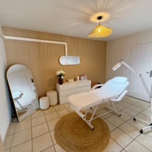 Maison Danlia - Onglerie Piolenc - Maison Danlia - Photo Galerie - OneBooking