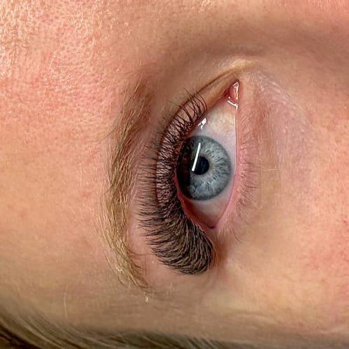 Beauty Studio By Zoé - Sourcils & cils Calais - Beauty Studio By Zoé - Photo Galerie - OneBooking
