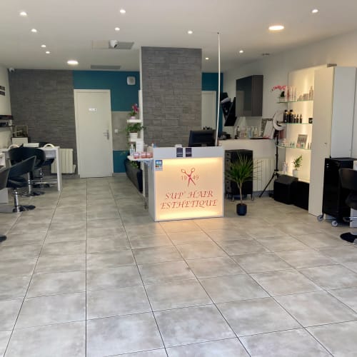 Sup'hair Esthétique - Coiffure Montigny-le-Bretonneux - Sup'hair Esthétique - Photo Galerie - OneBooking