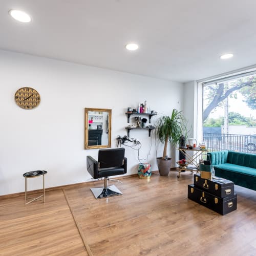 Les créations de Laura - Coiffure Marignane - Les créations de Laura - Photo Galerie - OneBooking