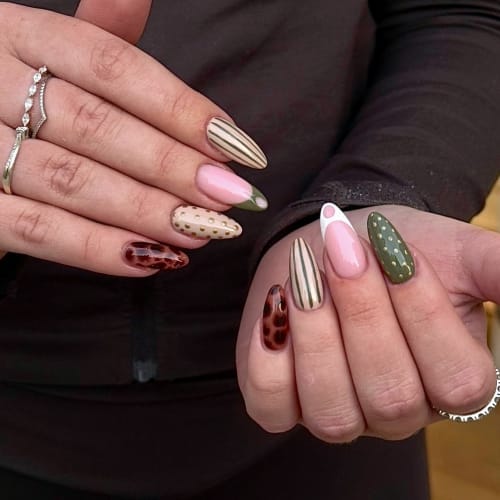 9P studio ongles - Maison Paoli - Sourcils & cils Nice - 9P studio ongles - Maison Paoli - Photo Galerie - OneBooking