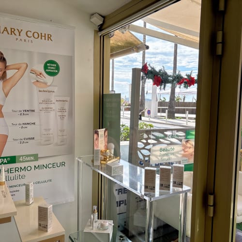 Mary Cohr - Juan-les-Pins Au Palais de L'Ongle - Institut de beauté Juan-les-Pins - Mary Cohr - Juan-les-Pins Au Palais de L'Ongle - Photo Galerie - OneBooking