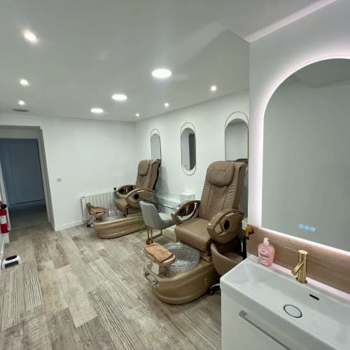 VNails - Onglerie Versailles - VNails - Photo Galerie - OneBooking
