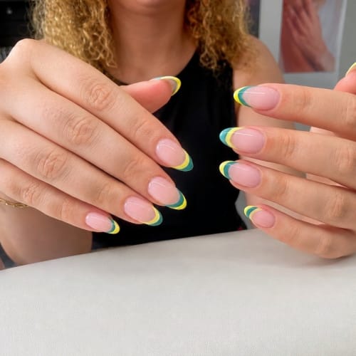 Les Ongles de Kela • Elles Maison de Beauté - Coiffure Saint-Jacques-de-la-Lande - Les Ongles de Kela • Elles Maison de Beauté - Photo Galerie - OneBooking