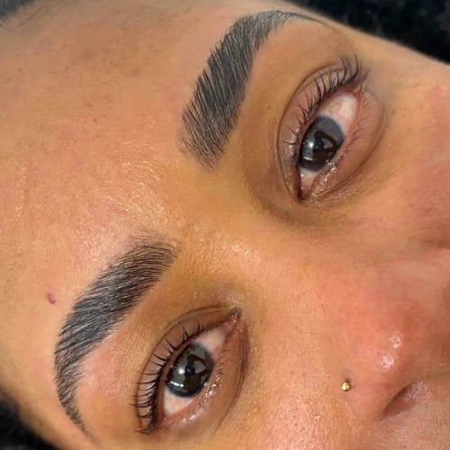 Kayïana Nails - Sourcils & cils Saint-Herblain - Kayïana Nails - Photo Galerie - OneBooking