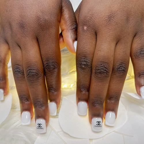 Glow up Nails & Beauty - Institut de beauté Melun - Glow up Nails & Beauty - Photo Galerie - OneBooking