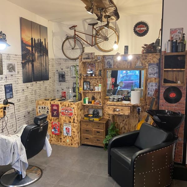 Intérieur du salon Barbershop 69 à Lyon 3