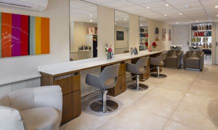 Villa Cécile - Centre de bien être & Espace coiffure : Manucure à Yvoire