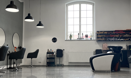Alessio Vedelina HAIRLOUNGE: Kosmetikstudio in Reutlingen