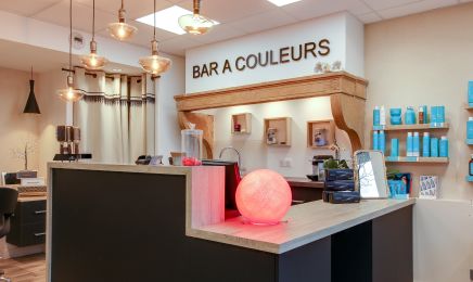 Le Long’Court : Coiffeur à Dommartin