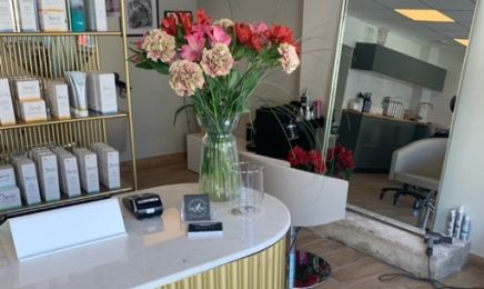 St Ange Coiffure  : Manucure à Saint-Méen-le-Grand