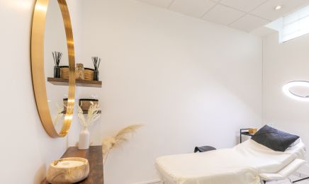   Waw’ongles Studio Beauty Head Spa : Manucure à Fontaine