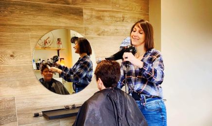 Lina Coiffure  : Coiffeur à Walcourt