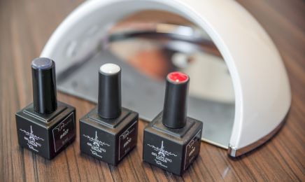 Plaisir & Beauté : Manucure à Charlieu