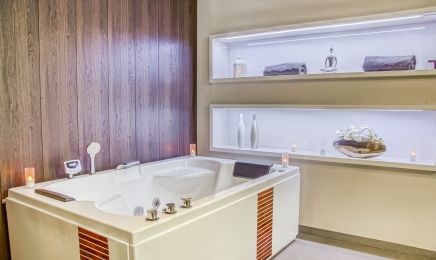 Alizé beauté bien être : Manucure à Les Pieux