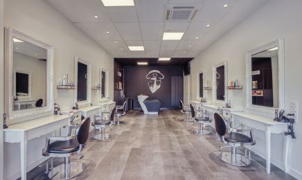 Arti's coiffure : Coiffeur à Châteaubourg