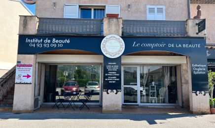 Le Comptoir De La Beaute  : Manucure à La Roquette-sur-Siagne