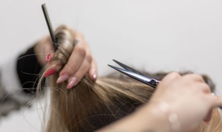 SG Coiffure & Aux Ongles & Merveilles : Coiffeur à Auterive