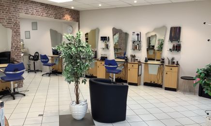 NB Créations  : Coiffeur à Saint-Martin-en-Haut