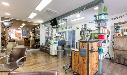  Corine Coiffure  : Coiffeur à Cognac
