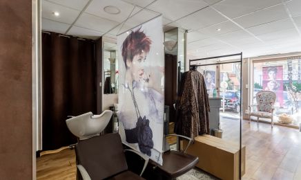 Couleurs latine : Coiffeur à Six-Fours-les-Plages