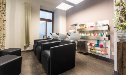 Christian Born Friseure: Kosmetikstudio in Leipzig